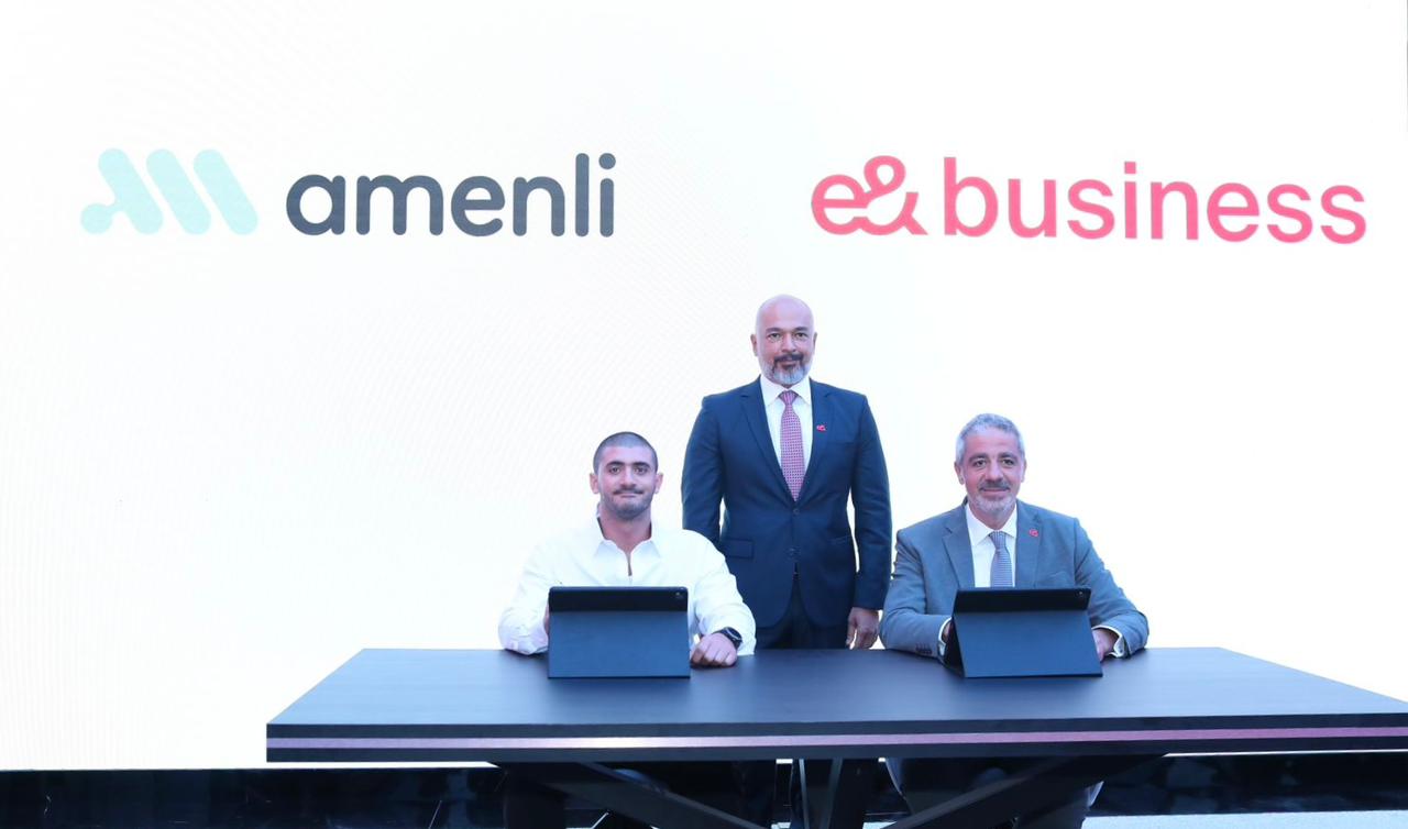 إي-آند-يلا-ستارت-اب