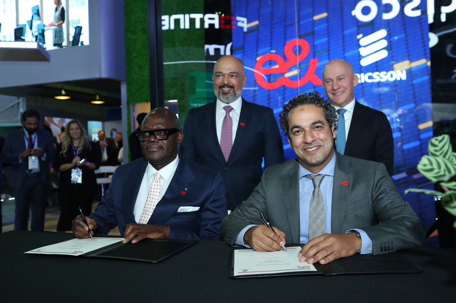 إي-آند-يلا-ستارت-اب