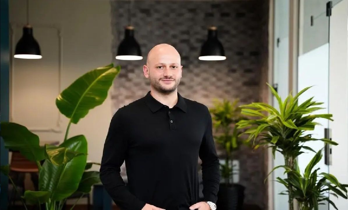 Revie-يلا-ستارت-اب