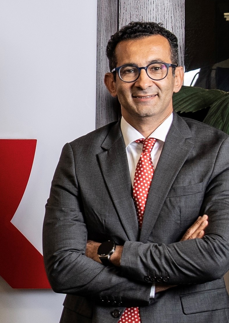 إي-آند-يلا-ستارت-اب