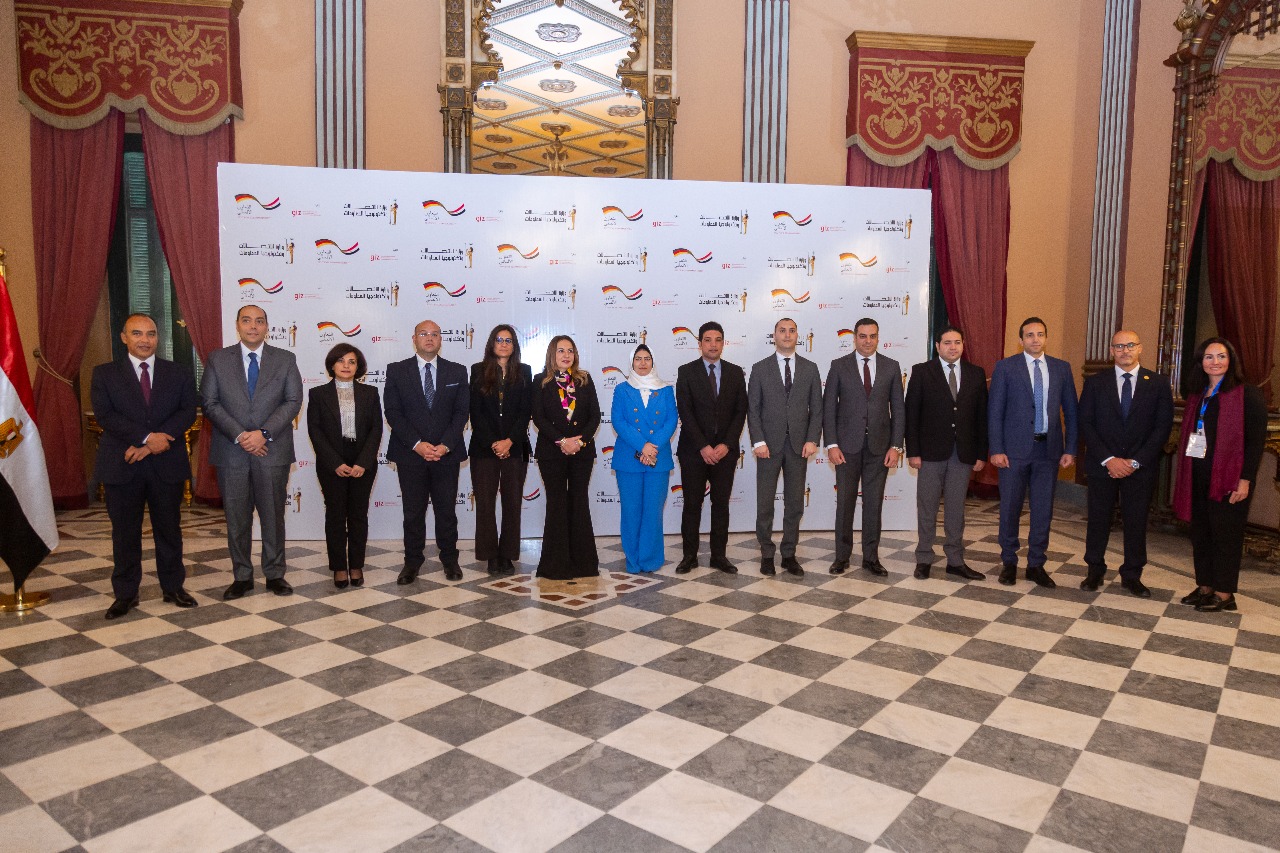 برعاية الدكتور عمرو طلعت وزير الاتصالات وتكنولوجيا المعلومات..  وزارة الاتصالات وتكنولوجيا المعلومات تطلق تجريبياً منصة GovInnover لتنمية القدرات الرقمية للعاملين بالدولة بالتعاون مع GIZ وزارة الاتصالات وتكنولوجيا المعلومات تطلق منصة جديدة لتنمية القدرات الرقمية للعاملين بالدولة بالتعاون مع GIZ