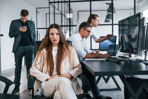 صراع-الأسهم-مكاتب-يلا-ستارت-اب